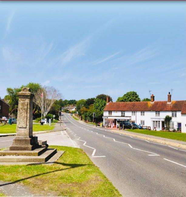 Silvergrove Apartment In E Sussex Newick Екстериор снимка